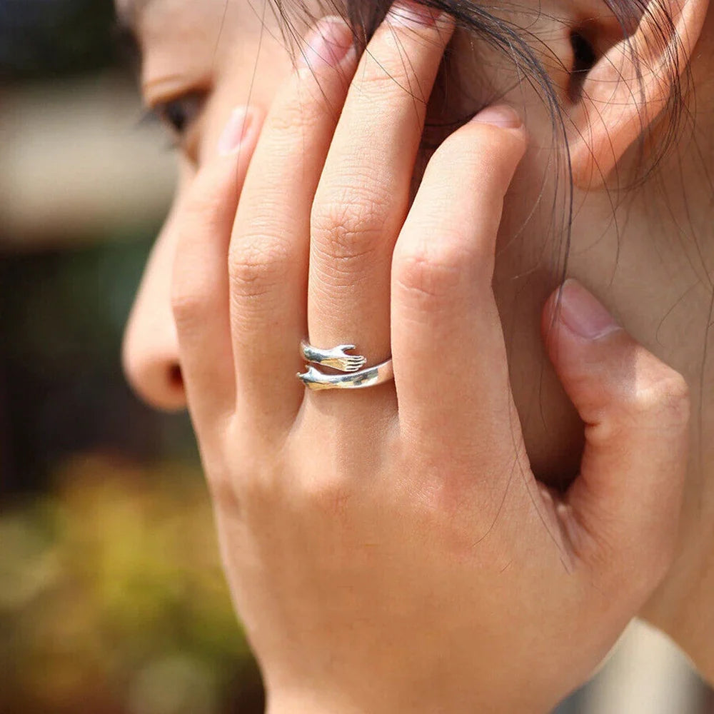 1PC LOVE HUG RING GOTHIC RING